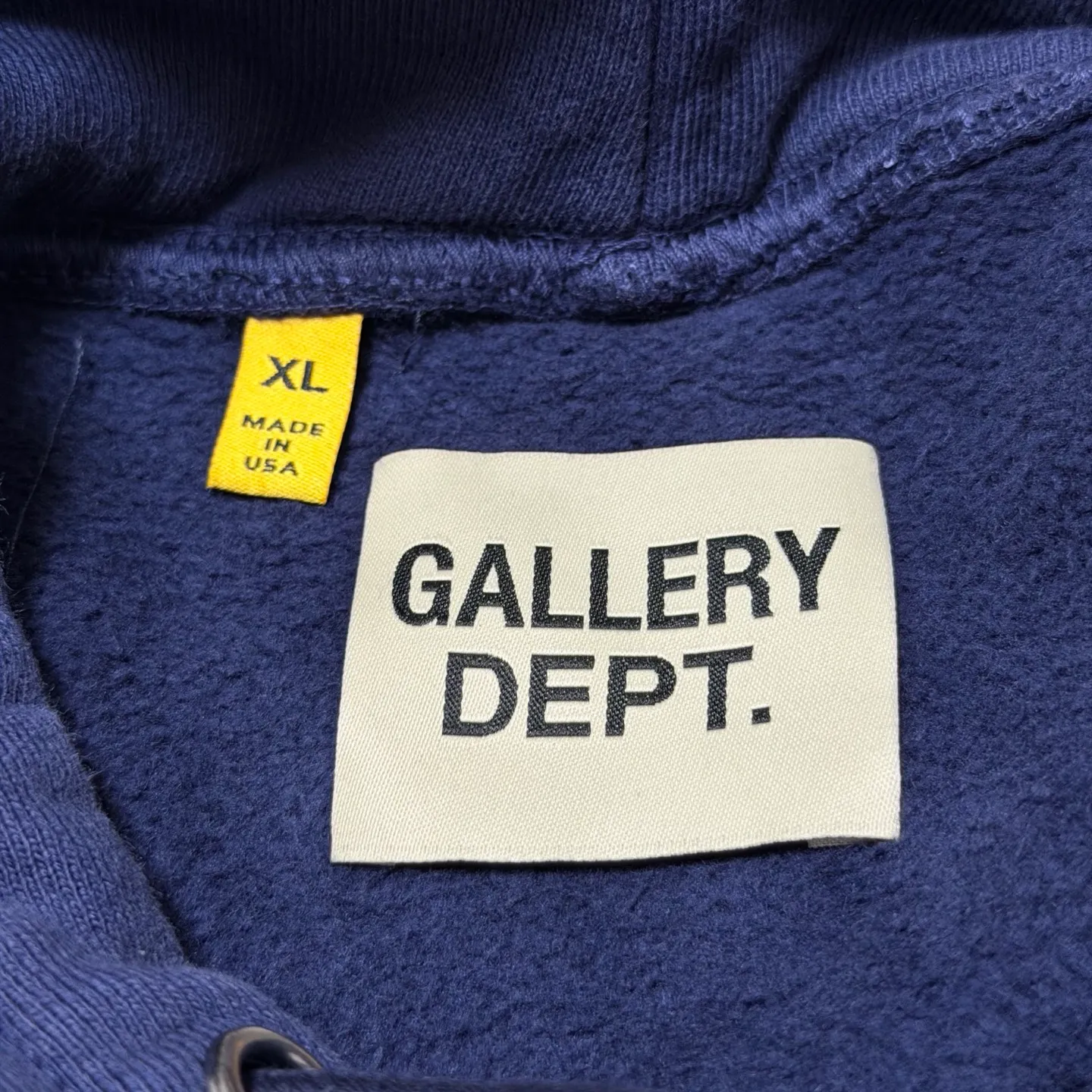 More details GALLERY DEPT. PAINT LOGO HOODIE/Vintage Navy Purple English graffiti distressed hoodie Purple S-XL Front GD ENGLISH logo Enlarged back logo Ready-made garments with printed wash and distressed Made with faded distressed texture "Art on Display" pattern patches on the cuffs All drawn with ink by old craftsmen Original mold opening Custom woven and dyed fabrics Perfect reproduction of the correct version